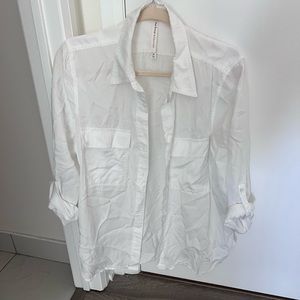 ARITZIA BABATON WHITE BUTTON DOWN BLOUSE